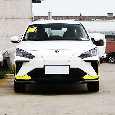 ドンフェンE70 中国電動タクシー オンラインドライブ バッテリー寿命400km
