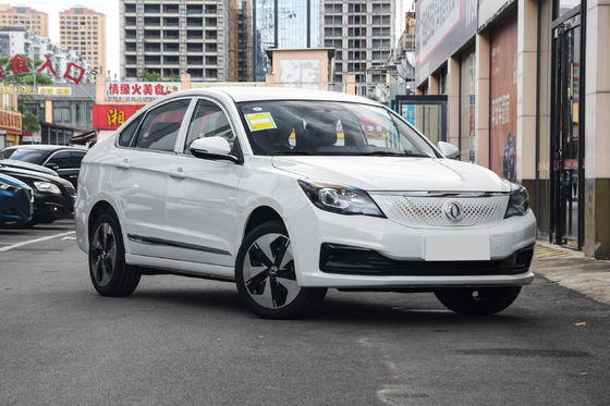 ドンフェンE70 中国電動タクシー オンラインドライブ バッテリー寿命400km