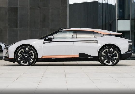 HiPhi Z 電動 高級車 インテリジェント運転 705KM 範囲 0-100km/H 加速3.8s