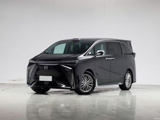 ハイカンのV09 中国電動MPV 7人座 クルージング範囲762KM
