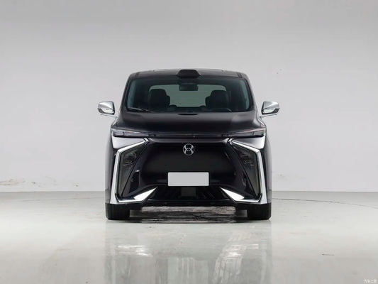 ハイカンのV09 中国電動MPV 7人座 クルージング範囲762KM