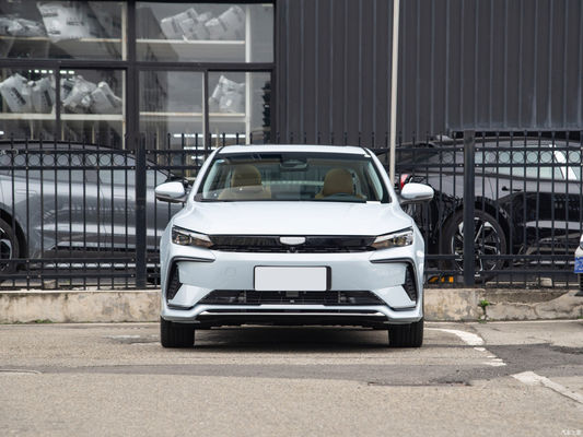 ジーリー エムグランド L HiP PHEV セダン 1.5T エンジン 1300km