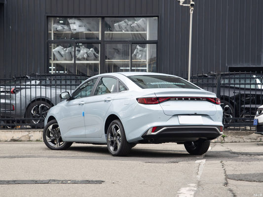 ジーリー エムグランド L HiP PHEV セダン 1.5T エンジン 1300km