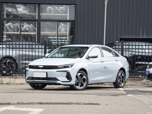 ジーリー エムグランド L HiP PHEV セダン 1.5T エンジン 1300km