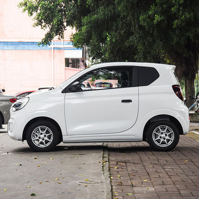 ROEWE CLEVER 中国 ミニ電気自動車 純電気自動車 9.9kwh/100km