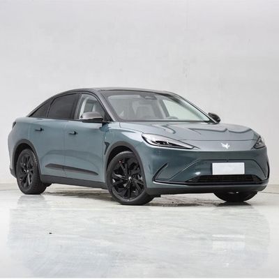 ARCFOX αS 中国式電動セダン 自動運転 ハウウェイ