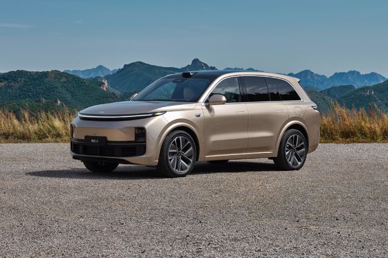 LI XIANG L8 オート 豪華型PHEVSUV 6人乗り 純電気 1315キロの走行距離