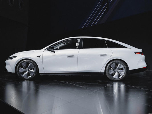 リープモーターC01 中国製電動セダン 525KM-717KM 枠なしドア
