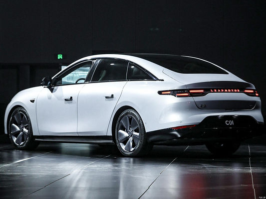リープモーターC01 中国製電動セダン 525KM-717KM 枠なしドア