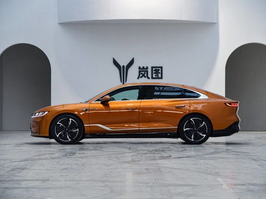 フォアハッシュ PHEV セダン 中国電気セダン 1.5T エンジン クルージングランス 1227KM