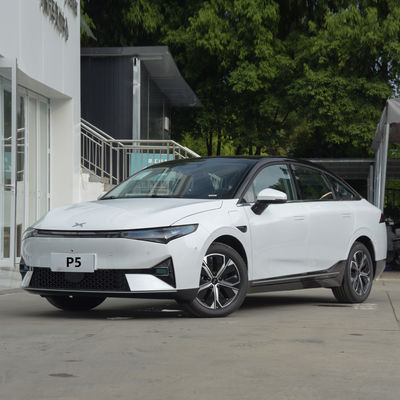XPENG P5 中国製の電気SUV 電動車 走行距離460KM-500KM