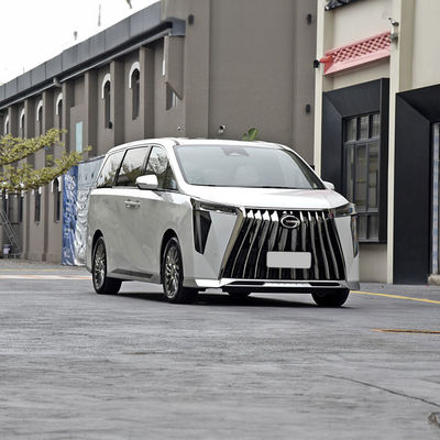 GAC M8 中国製の燃料自動車 5ドア7人乗りのMPV エンジン2.0T