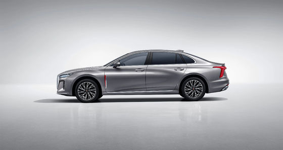 ホンキH5セダン 中国公式車 1.5T 2.0Tエンジンとハイブリッドと燃料バージョン