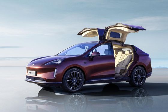 ハイパーHT 中国 豪華 純電動SUV バッテリー寿命 550km-770km 後ろのカメの翼ドア
