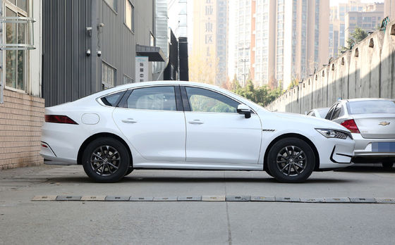 2024 BYD キンプラス 55km/120km Honor モデル 中国 D-MI ハイブリッド車プラグ