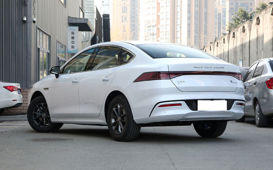 2024 BYD キンプラス 55km/120km Honor モデル 中国 D-MI ハイブリッド車プラグ