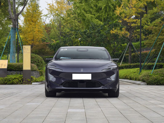 2025 AVATR 12は,中国の高級電気セダンである. 2つのモード: Ev と Erev を搭載している.