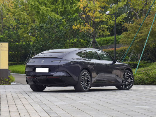 2025 AVATR 12は,中国の高級電気セダンである. 2つのモード: Ev と Erev を搭載している.