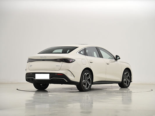 2024 BYD Seal06 Dm-i CLTC (L/100km) 1.36L PHEV パワーの包括的な範囲 2100KMハイブリッドセダン!