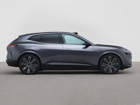 チャンガンアバター07は,CATL,Huawei,チャンアン自動車が共同で開発した新しいハイエンドブランドです.ハイブリッドと全電動の両方を提供します.最も費用対効果の高いインテリジェント・ドライバです