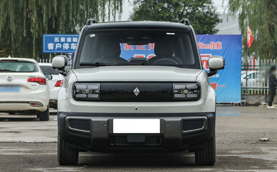 バオジャン・ユイエ・プラス (Baojun Yueye Plus) は中国製の電気自動車で,特徴的な箱型デザインで,CLTC走行距離は401km. 5人乗りと4人乗りの両方で提供されています.優れた価格と価格の相乗効果を上げています