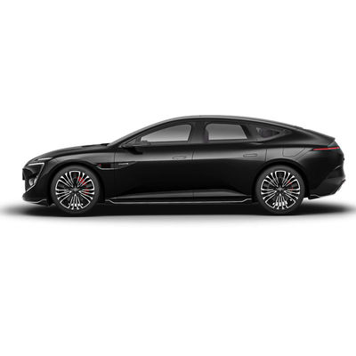 5人乗りBYD電気セダン、最高速度120mph、充電時間8時間