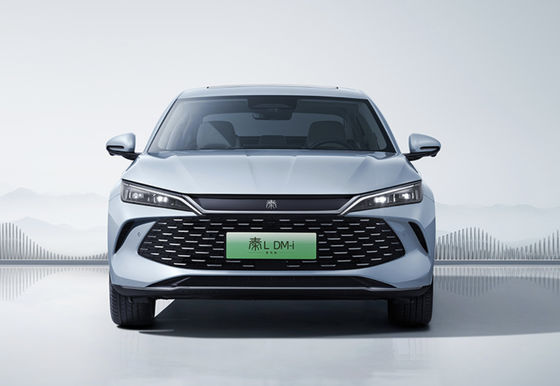 高級・効率性 中国電動車 2.5-3.4 時間 充電時間 225/55 R17 タイヤ スリーク・ファストバックデザイン